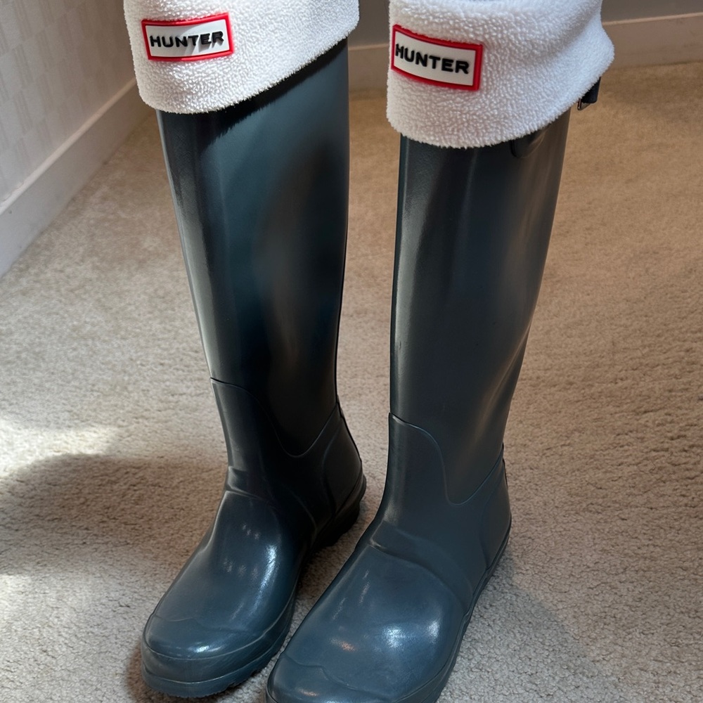 Hunter Original Tall Green Gray Rain Boots with Fleece Socks 7
